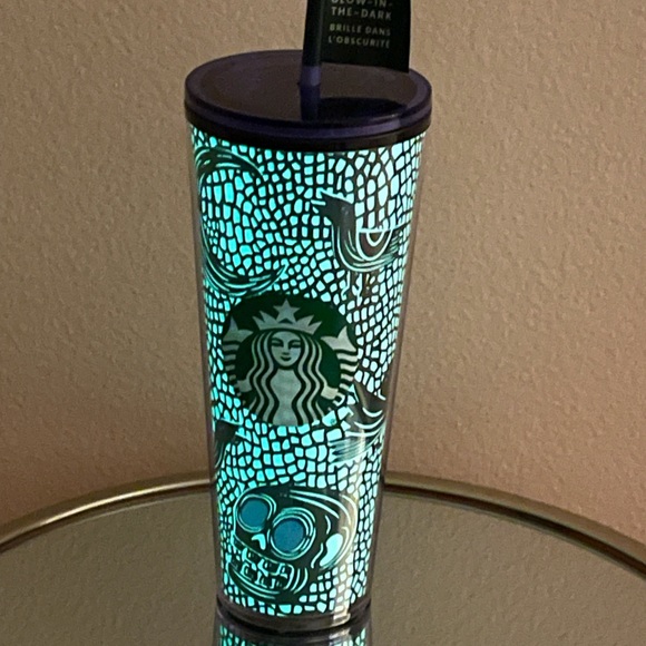 Starbucks Halloween Glow In The Dark Skull Crow Moon Icon Venti Tumbler - Picture 5 of 5